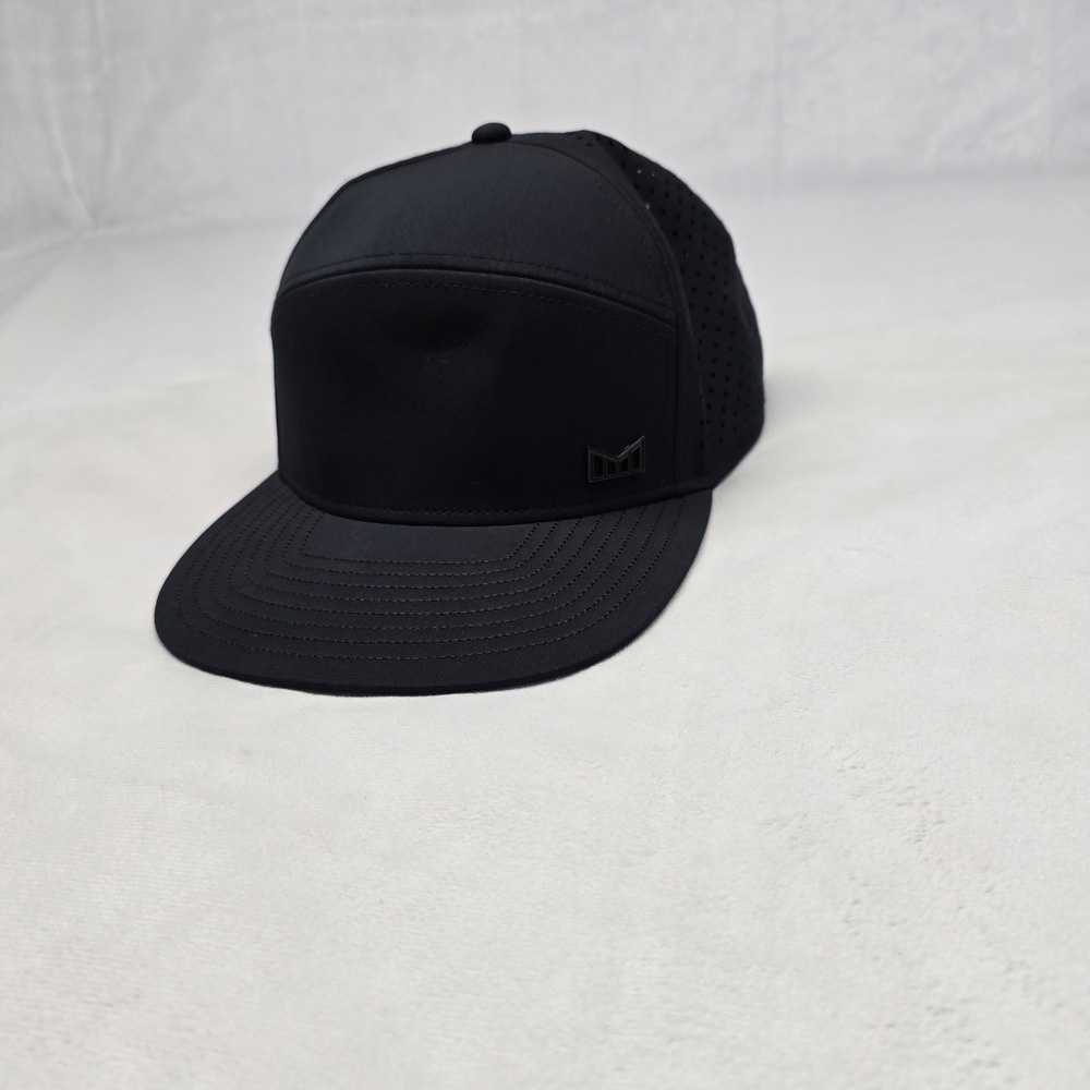Melin Trenches Icon Hydro Snapback Hat - Men's - Classic / Black/Gum